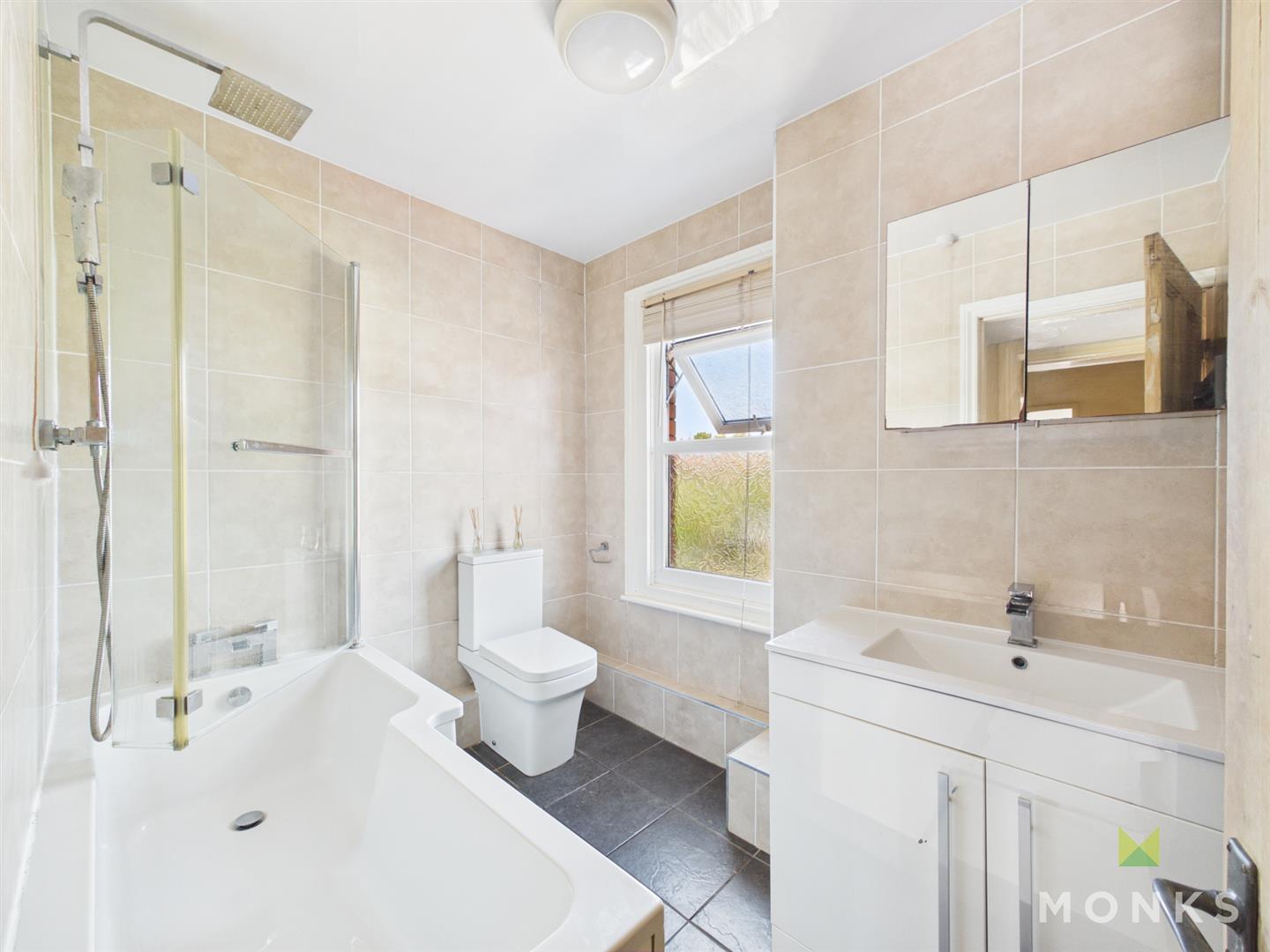 24 Victoria Street, Oswestry, SY11 2BP For Sale